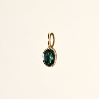 Tropical Green Tourmaline Oval Cut Charm in Yellow 14k Gold