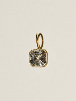 Sea Oats Zultanite Square Cut Charm in Yellow 14k Gold