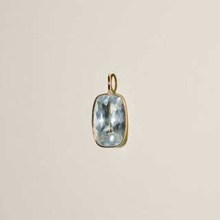 Ocean Air Oval Cut Charm in 14k Yellow Gold