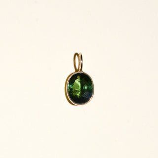 Verdant Green Tourmaline Oval Cut Charm in Yellow 14k Gold