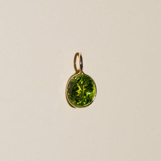 White Grape Peridot Oval Cut Charm in Yellow 14k Gold