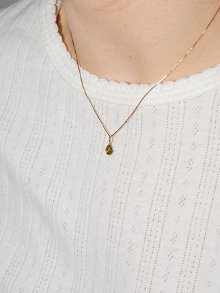 Pera Green Tourmaline Pear Cut Charm in Yellow 14k Gold