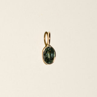 Cactus Green Sapphire Oval Cut Charm in Yellow 14k Gold