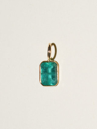 Vintage Green Emerald Emerald Cut Charm in Yellow 14k Gold