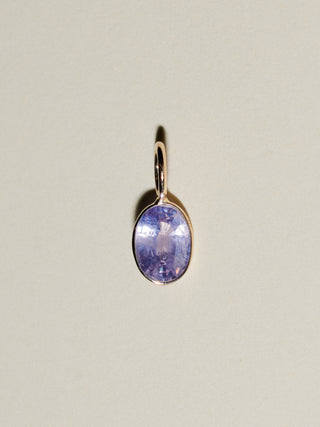 Orchid Sapphire Oval Cut Charm in 14k Yellow Gold