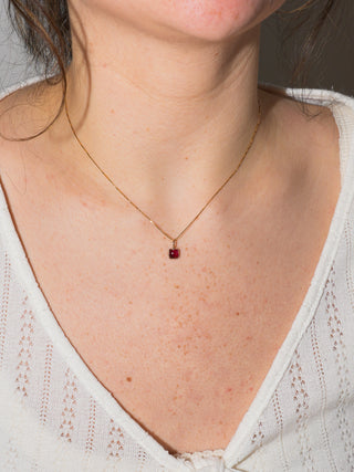 Moody Garnet Square Cabochon Charm in Yellow 14k Gold