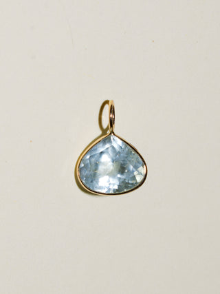 Cats Aquamarine Pear Cut Charm in Yellow 14k Gold