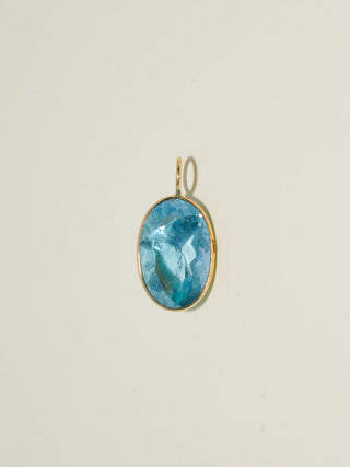Ooby Fluorite Oval Cut Charm in Yellow 14k Gold