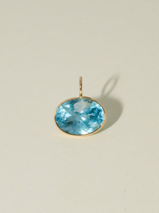 Alllllmafi Coasting Fluorite East West Oval Cut Charm in Yellow 14k Gold