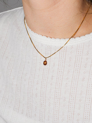 Orange Peel Sapphire Oval Cut Charm in Yellow 14k Gold