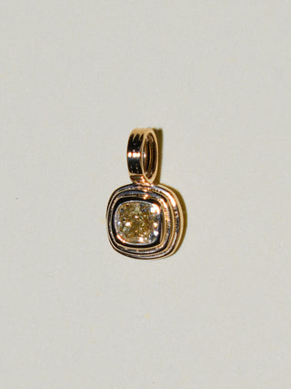 On The Rocks Gray Diamond Triple Cushion Cut Charm in Yellow 14k Gold