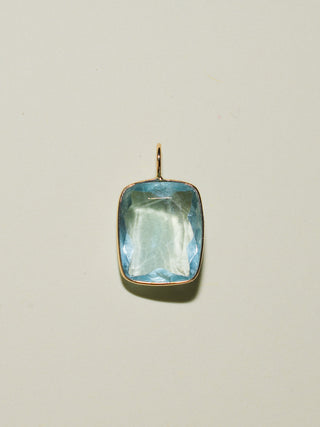 Pool Day Fluorite Can Cut Charm in Yellow 14k Gold