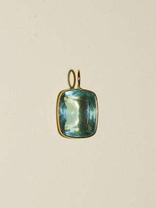 Smeralda Fluorite Cushion Cut Charm in Yellow 14k Gold