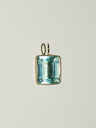 St Beach Fluorite Emerald Cut Charm in Yellow 14k Gold