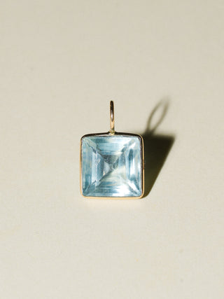 Half Moon Cay Fluorite Square Cut Charm in Yellow 14k Gold