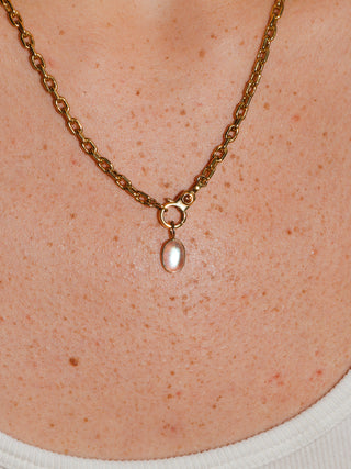 Pebble Beach Moonstone Oval Cabochon Charm in Yellow 14k Gold
