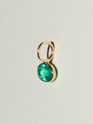 Venus Ruled Emerald East West Oval Cut Charm in Yellow 14k Gold
