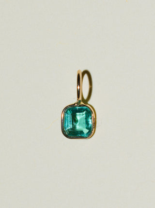 Envy Me Emerald Emerald Cut Charm in Yellow 14k Gold
