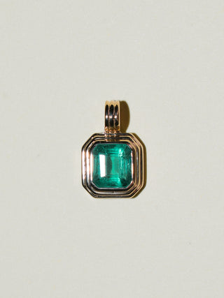 Snake Eyes Emerald Triple Cushion Cut Charm in Yellow 14k Gold