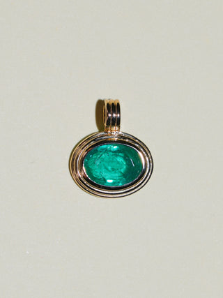 Guaba Emerald Triple East to West Oval Cut Charm in Yellow 14k Gold