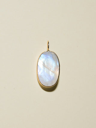 Love from the sea Moonstone Oval Cut Charm in Yellow 14k Gold