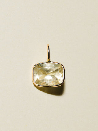 Kiwi Kiss Heliodor East West Cushion Cut Charm in Yellow 14k Gold