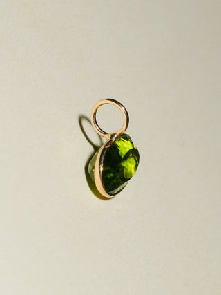 Relish Peridot East West Oval Cut Charm in Yellow 14k Gold