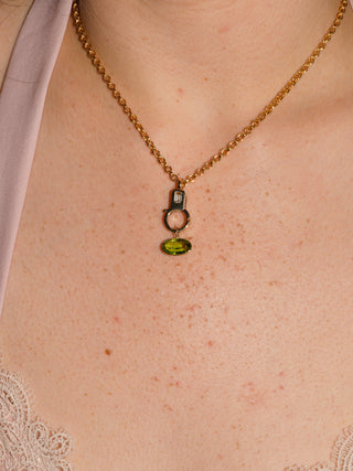Relish Peridot East West Oval Cut Charm in Yellow 14k Gold