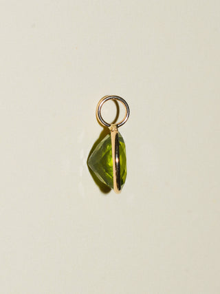 Tia Peridot Oval Cut Charm in Yellow 14k Gold