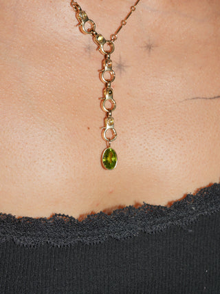 Moray Moray Peridot Oval Cut Charm in Yellow 14k Gold