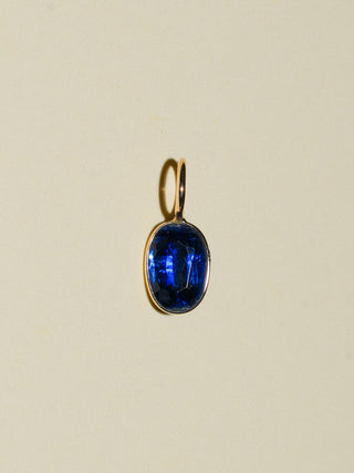 Waning Kyanite Oval Cut Charm in Yellow 14k Gold