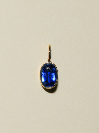 Waning Kyanite Oval Cut Charm in Yellow 14k Gold