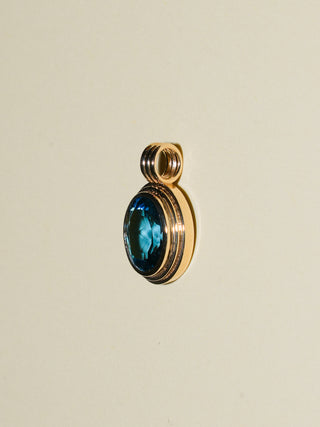 Ocean Snooze London Blue Topaz Triple Oval Cut Charm in Yellow 14k Gold