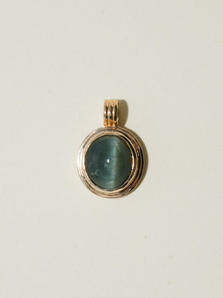 Whiskers Catseye Triple Oval Cabochon Charm in Yellow 14k Gold