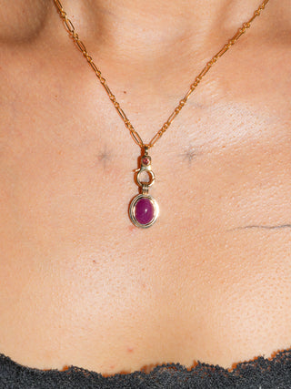 Rubaby Ruby Triple Oval Cabochon Charm in Yellow 14k Gold