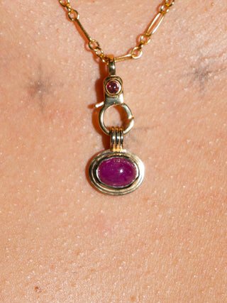 Cancer Season Ruby Triple East to West Oval Cabochon Charm in Yellow 14k Gold