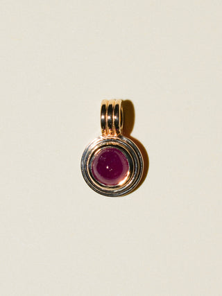 Crab Claws Ruby Triple Round Cabochon Charm in Yellow 14k Gold