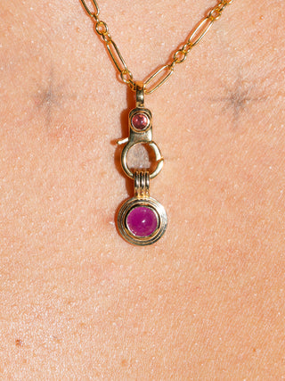 Crab Claws Ruby Triple Round Cabochon Charm in Yellow 14k Gold
