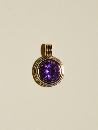 Grape Soda Amethyst Triple Round Cut Charm in Yellow 14k Gold