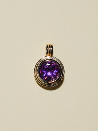 Grape Soda Amethyst Triple Round Cut Charm in Yellow 14k Gold