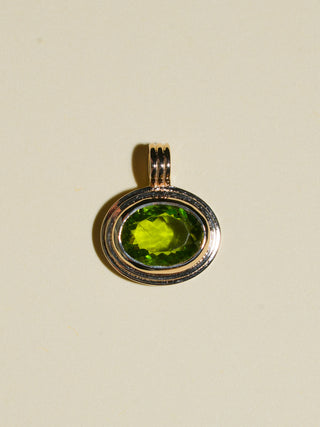 Lush Meadow Peridot Triple East to West Oval Cut Charm in Yellow 14k Gold