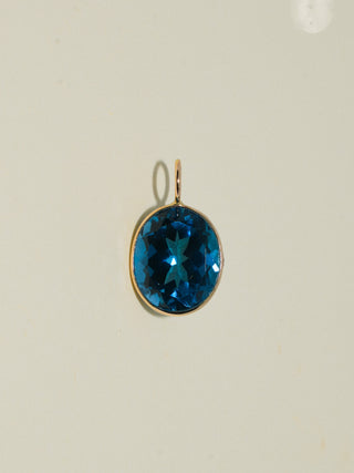 Atlas London Blue Topaz Oval Cut Charm in Yellow 14k Gold