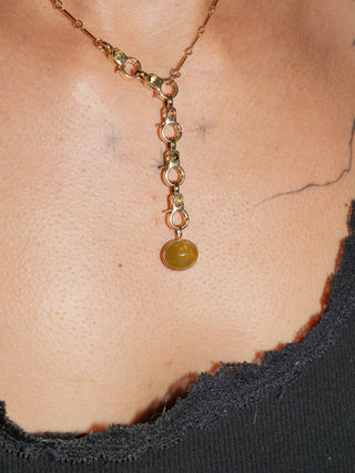 Beach Grass Baby Grossular Garnet East to West Oval Cabochon Charm in Yellow 14k Gold