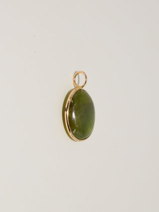 Leeping Lilypad Grossular Garnet Oval Cabochon Charm in Yellow 14k Gold