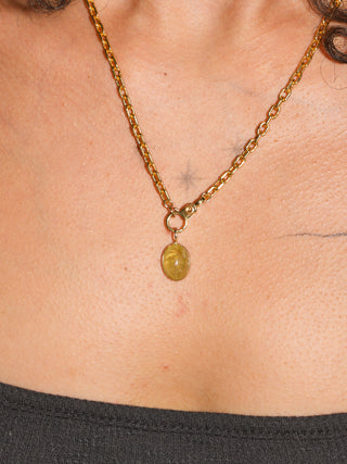 Beach Read Grossular Garnet Oval Cabochon Charm in Yellow 14k Gold