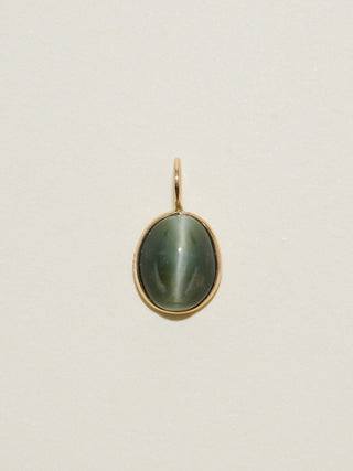 Chase Catseye Oval Cabochon Charm in Yellow 14k Gold