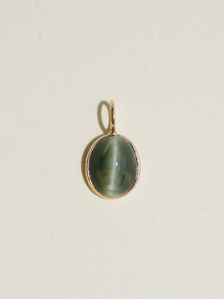 Chase Catseye Oval Cabochon Charm in Yellow 14k Gold