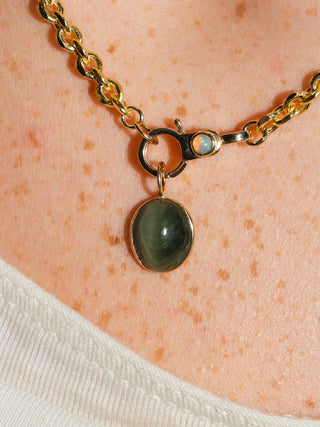 Prowl Catseye Oval Cabochon Charm in Yellow 14k Gold