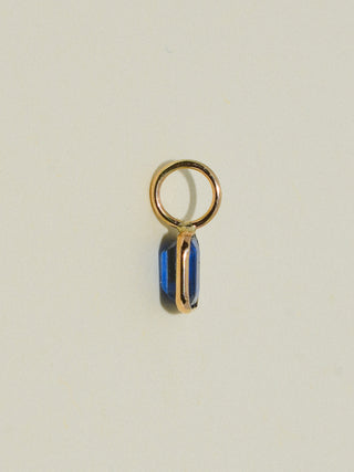 Chlice Kyanite Emerald Cut Charm in Yellow 14k Gold