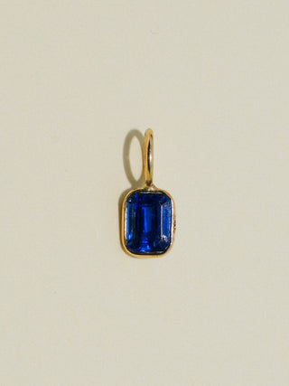 Chlice Kyanite Emerald Cut Charm in Yellow 14k Gold